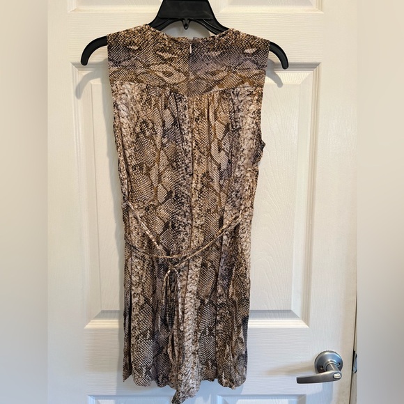 Calvin Klein V Neck Romper - Picture 6 of 8
